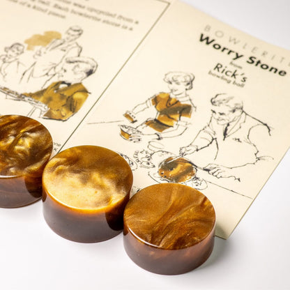 Bowlerite Worry Stone - Rick (gold/cream swirl)